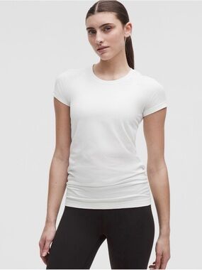 Lululemon Swiftly Tech Short Sleeve Shirt
2.0 - white